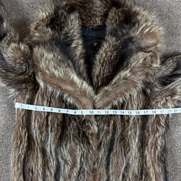 Fur coat - Picture 14 of 14